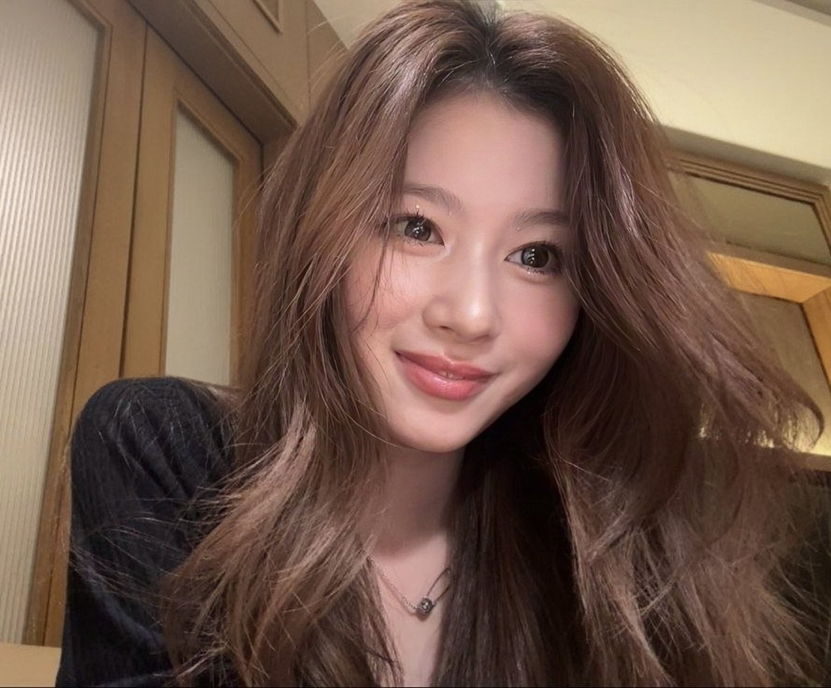 sanacervy's tweet photo. the most beautiful woman i’ve seen https://t.co/kCgFycLqVz