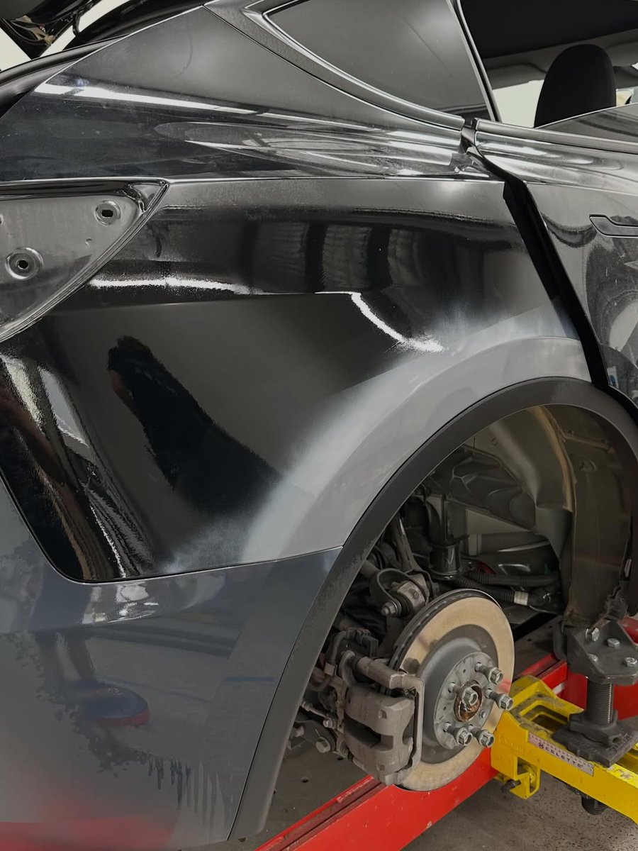 Celettegroup's tweet photo. Tesla Model Y quarter panel repair carried out on a Celette bench to ensure precise structural alignment and accurate positioning throughout the repair process. https://t.co/XkdllqBxTE