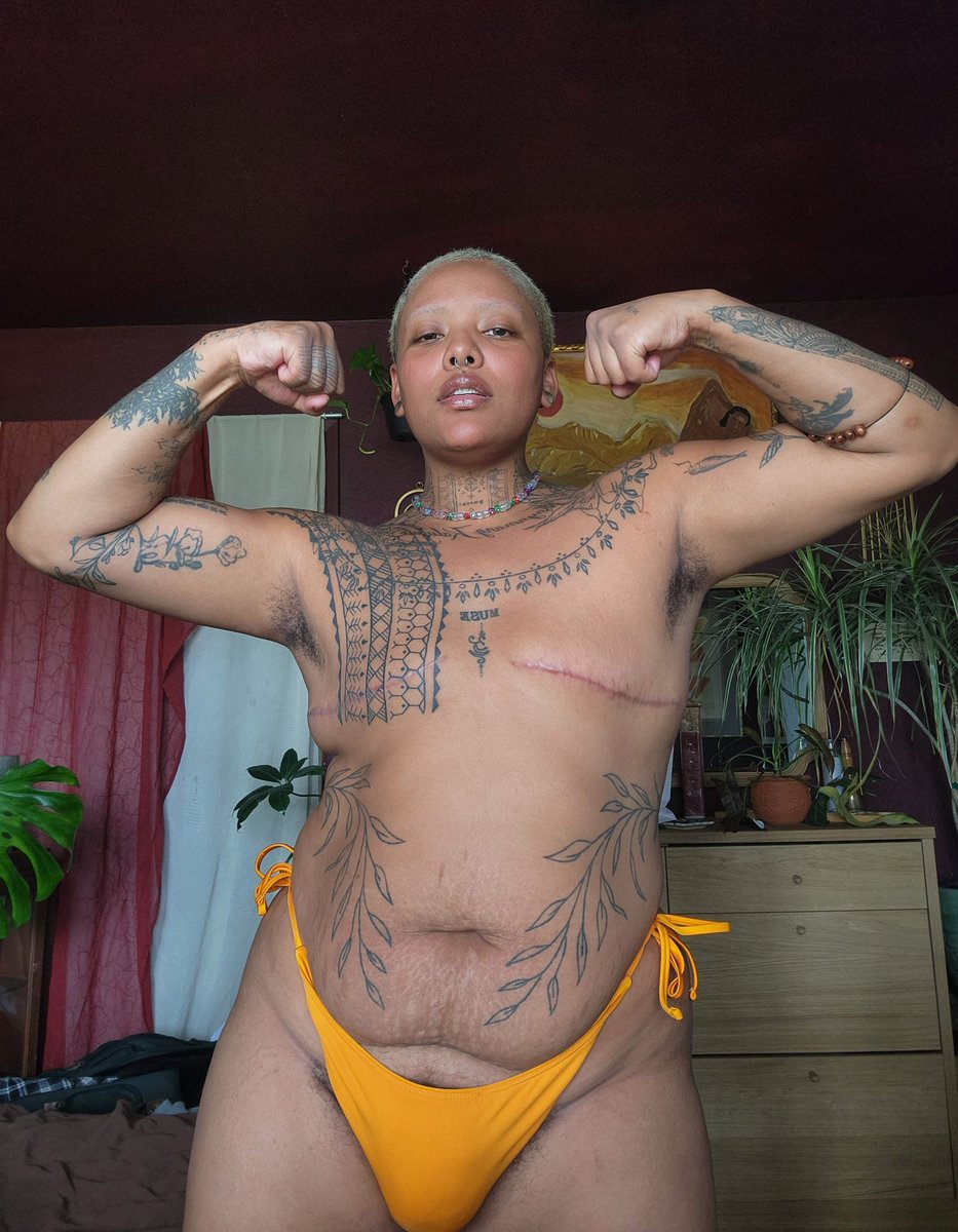 thelifeofrayyy's tweet photo. 🏳️‍⚧️This is the summer body baby 🏳️‍⚧️ https://t.co/tXEqKxkEZd