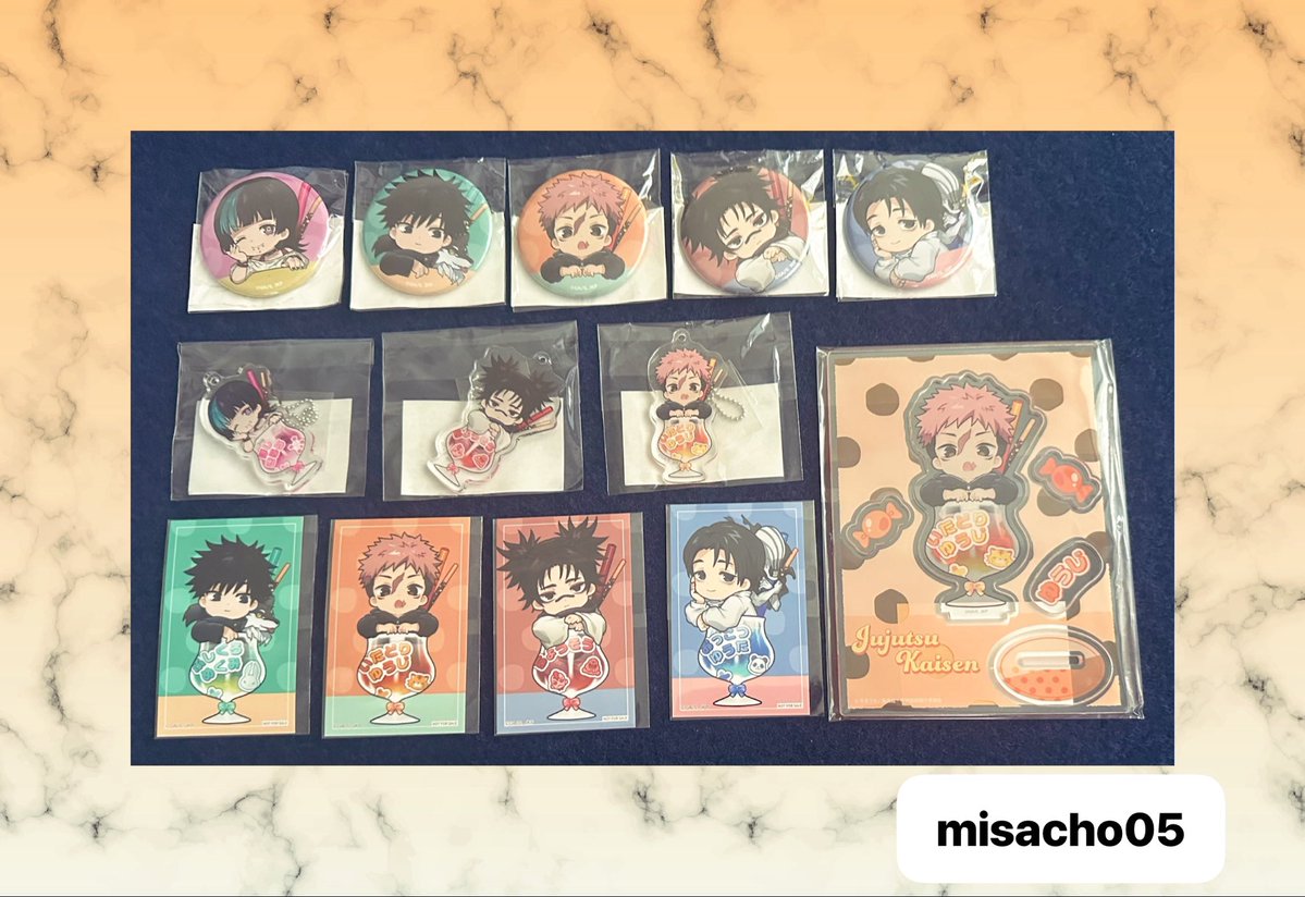 misacho05's tweet photo. 大好きな@jujutusekirinから贈り物が届いた🎁

まるくじのビジュ皆、可愛いすぎる🥰！！

ゆじのアクスタ大吉賞だよ☺️！？！？
開封した時、びっくりしたよ∑(°ㅁ° )✨️✨️

こんなにたくさんのまるくじ商品を
みさちょにプレゼントしてくれるなんて😭💕
もうね……感動を通り越しちゃってる(っω<`｡)

ラブレター💌 リビングに飾ったよ〜💖
手紙付いてたの、めちゃくちゃ嬉しかった😍

いつもみさちょと仲良くしてくれてありがとう😊
大好きだよ〜😘さて、どこに飾ろうかなぁ😎✨️

これからもずっと私と仲良くしてね( ｡•̀_•́｡)💕