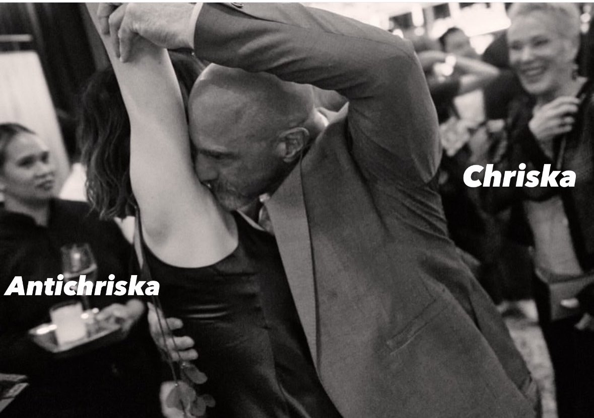 PequitaDeDal's tweet photo. LOS AMO TANTÍSIMO, comparto su desorden mental 🥰🥰🥰🥰🥰🥰 #chriska https://t.co/A5aWmHSFW1