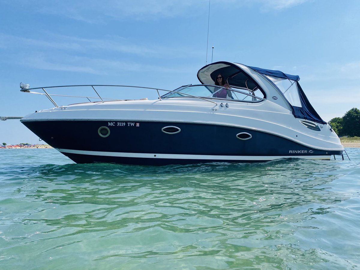 TonySamBoat's tweet photo. @FaithParent Rinker 290 Express, 2015, My baby!! https://t.co/1TNHqrfzto
