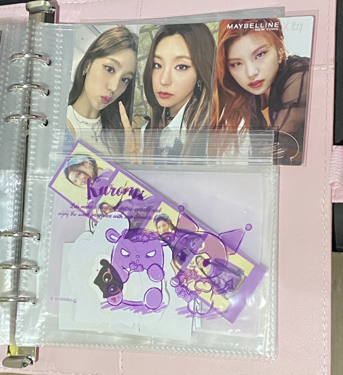 yejisucaptor's tweet photo. feedback super positivo pra @swttyeji por me vender essas yejis lindissimas e ainda me mandou uma de brinde 🥹 chegaram super rapido e bem embaladas, com mimos fofissimos! obrigada por tudo diva, eu adoro comprar contigo!!! 🫂❤️ https://t.co/6ldo9jqKBj