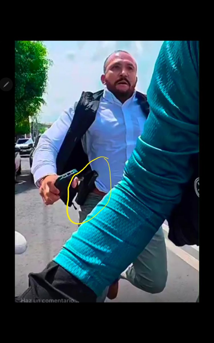 Waffen881418's tweet photo. @c4jimenez @TlalpanAl @FiscaliaCDMX @BicireporteraDF Porta un arma de fuego, revisen si es delincuente o "policia" https://t.co/bFDCOFdiGV