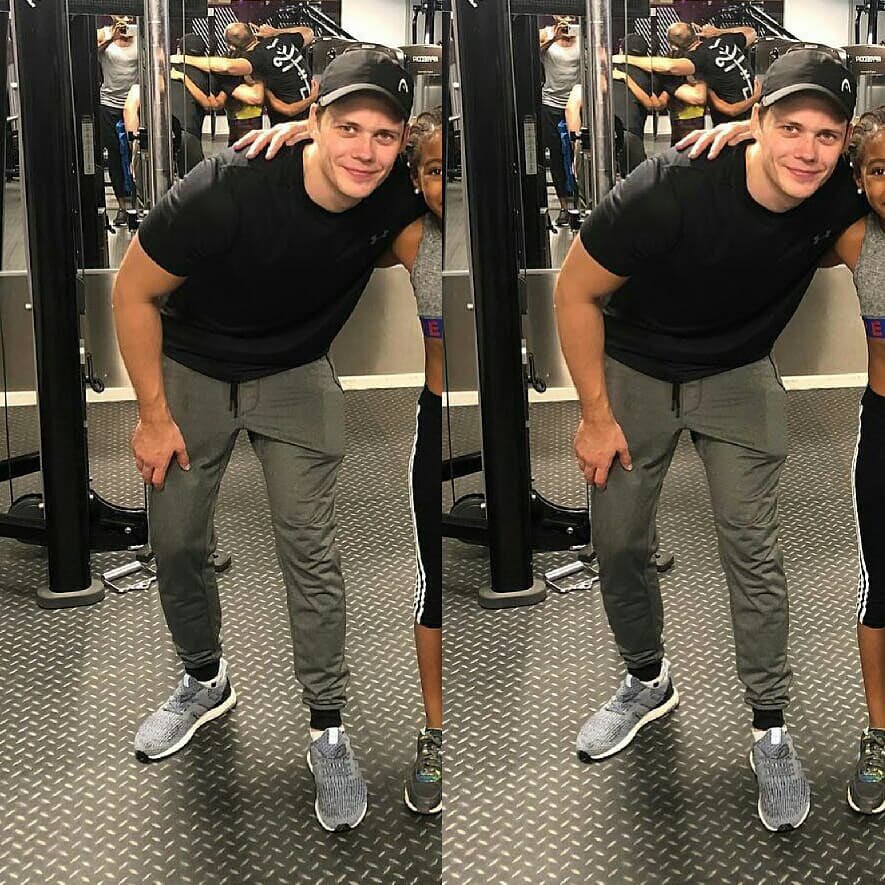 Downanotherbro's tweet photo. Wish the men at my gym looked like this https://t.co/6FCVUx0yLh