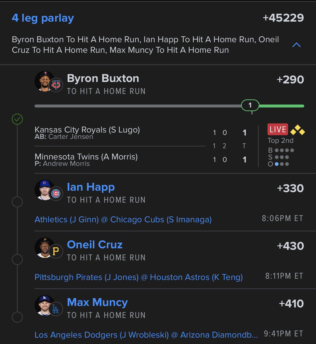 1SixStackz's tweet photo. Off to a good start 
Away the baseball gods bless up 💫 https://t.co/yf7dikIlt3