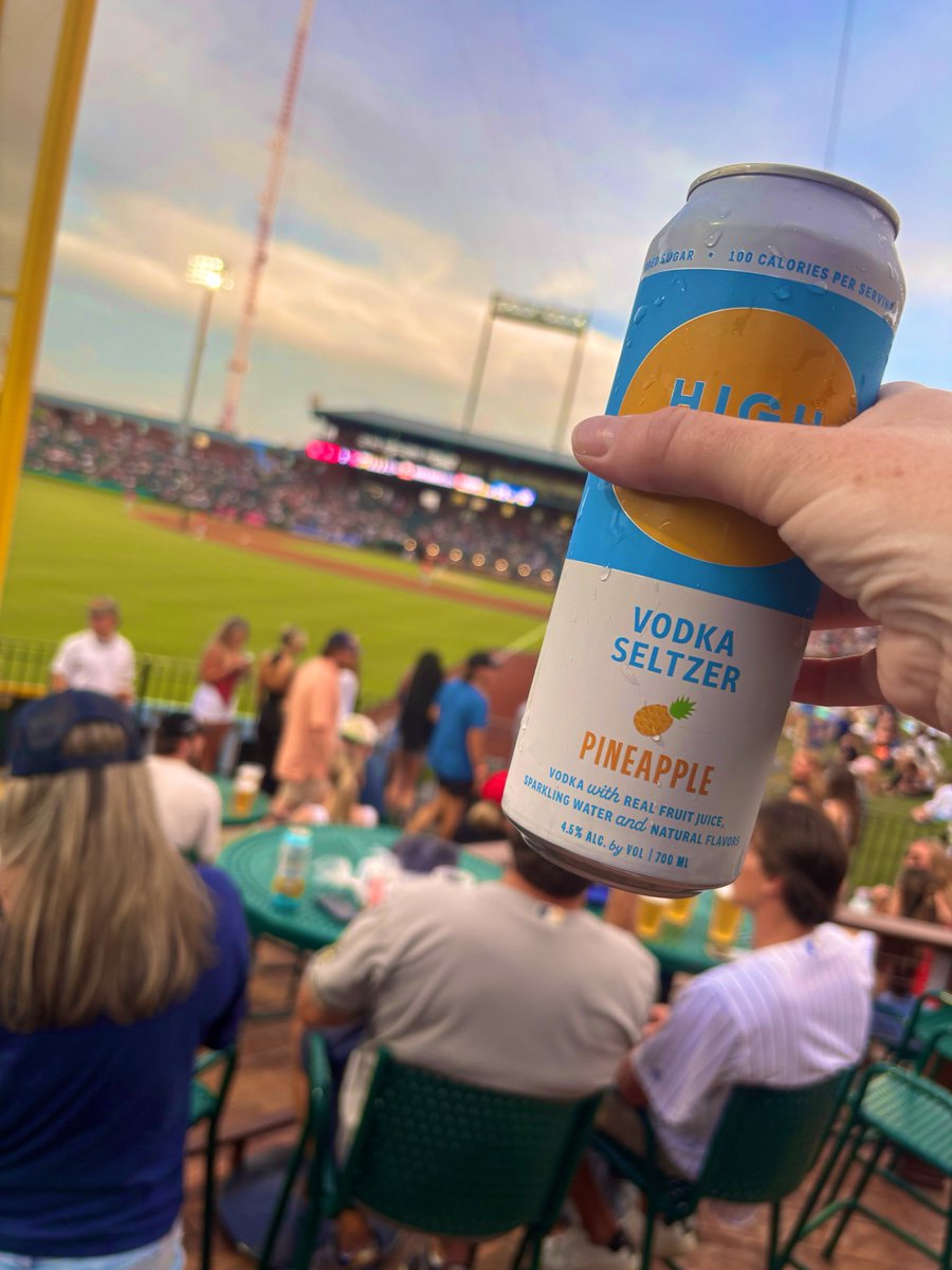 Queen_Disasterx's tweet photo. Baseball and Pride = Gay Shrimp

And I’m here for it https://t.co/VUHb1t3aj6