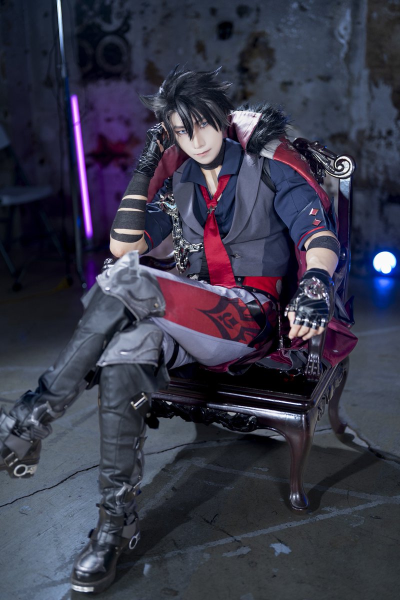 changcheon_cos's tweet photo. 🐺⛓️☕️

#Wriothesley #莱欧斯利 #原神 #cosplay #HoYocreators https://t.co/89PSkF2cEY