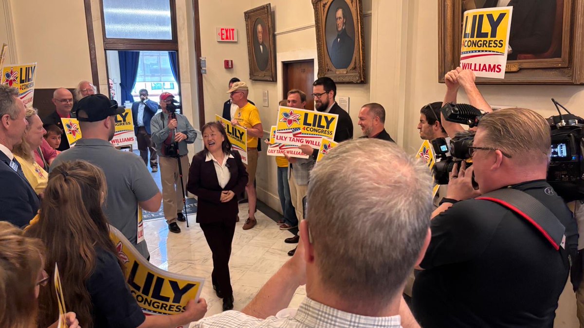serrapedro's tweet photo. I met @Lily4Liberty 10+ years ago and I had her come to Puerto Rico to speak to students at the UPR to warn about socialism/communism.

I remember I asked her, “Where do you get the energy?!” 

Now I know. Liberty is winning in New Hampshire; and it’s invigorating!
@FreeStateNH https://t.co/O1RNaCDDys