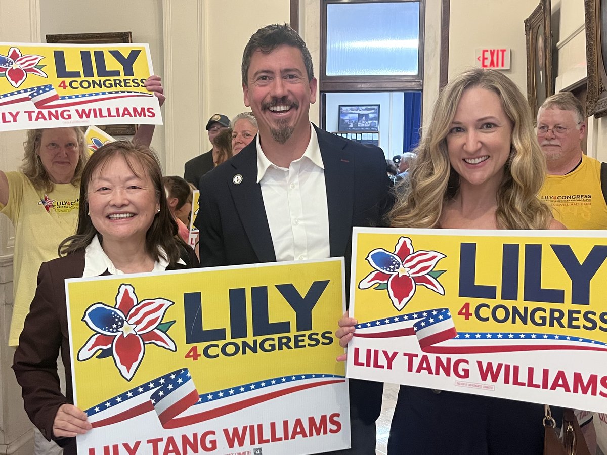 serrapedro's tweet photo. I met @Lily4Liberty 10+ years ago and I had her come to Puerto Rico to speak to students at the UPR to warn about socialism/communism.

I remember I asked her, “Where do you get the energy?!” 

Now I know. Liberty is winning in New Hampshire; and it’s invigorating!
@FreeStateNH https://t.co/O1RNaCDDys