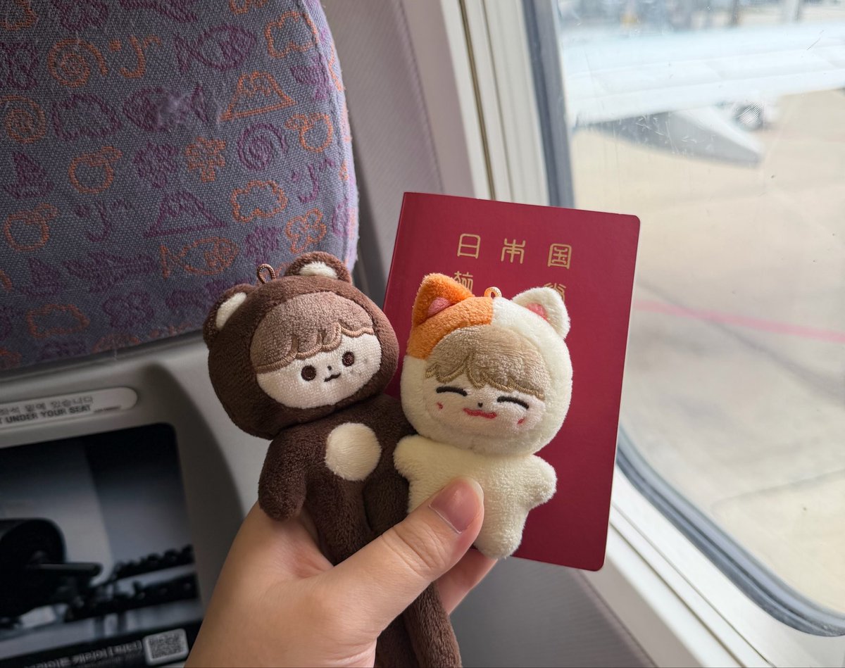 hae_ch66's tweet photo. 생일 축하와 오랜만의 재회를 위해〜✈️🇰🇷 https://t.co/krCIcoT5Ho