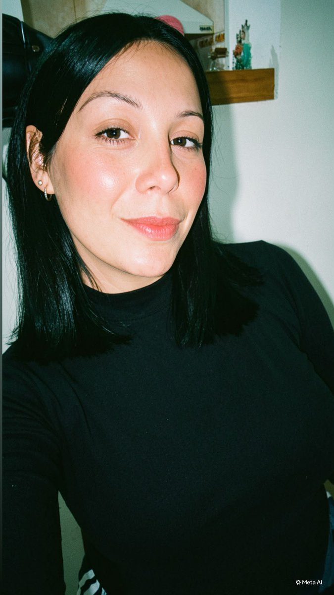 SolKesslerr's tweet photo. Perdón,  fue en momento de crisis💇🏻‍♀️ https://t.co/NmBY0QBGfX