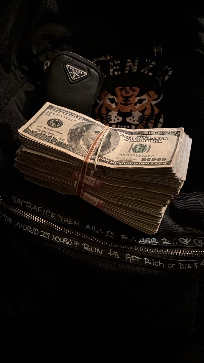 Fendifvc3's tweet photo. 🦆 &amp; Codeine .. on my tony yayo shii https://t.co/klHjs541q3