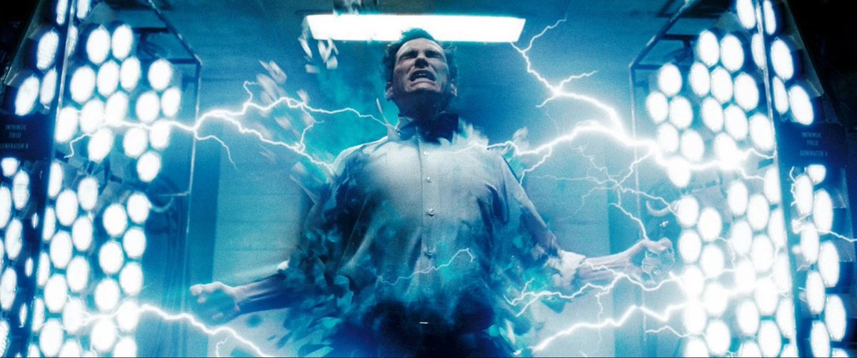 ILoveToTalkFilm's tweet photo. “I feel fear, for the last time.”
Watchmen https://t.co/5Kj5IaooYk