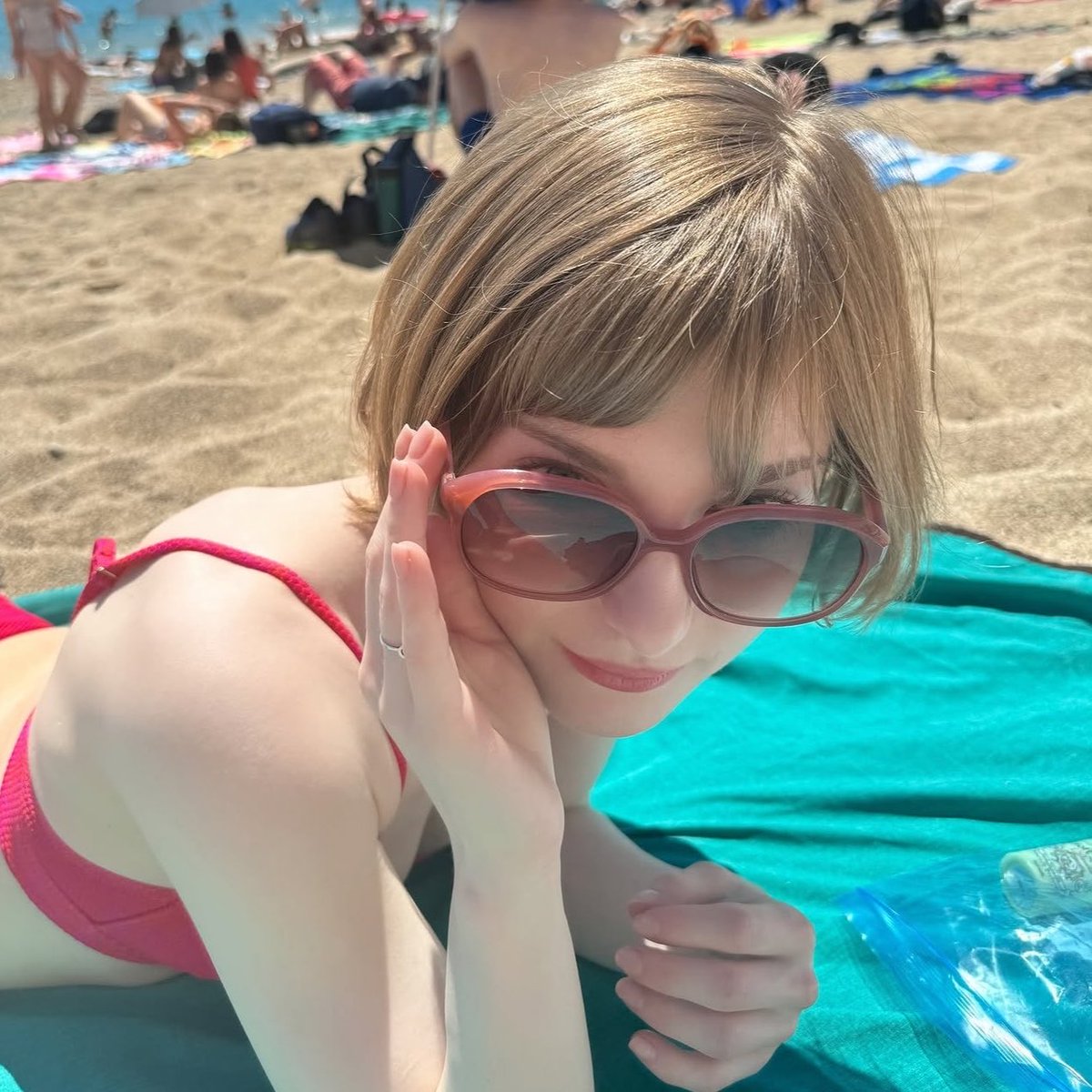 Iambofgods's tweet photo. (´▽｀).。♡  #REBeachEpisode ☀️ 🏖️🐚 https://t.co/GLMtBAs2jz