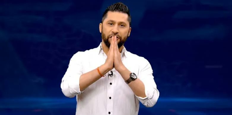 belakoboli's tweet photo. रवि सरले भारत भ्रमणमा उताकाले यताकाे जग्गा मिचेकाे कुरा झण्डै उठाए,कालापानीकाेे कुरा झण्डै उठाए,चुच्चेकाे कुरा झण्डै उठाए,सार्कलाई जगाउने कुरा झण्डै उठाए,विज्ञ समूहकाे प्रतिवेदन बुझिपाऊँ भन्ने कुरा झण्डै उठाए।भन्देखिलाई रवि सरकाे पुष्पवृष्टिवाले भारत भ्रमण झण्डै सफल भयाे। https://t.co/XveoqIuzU7