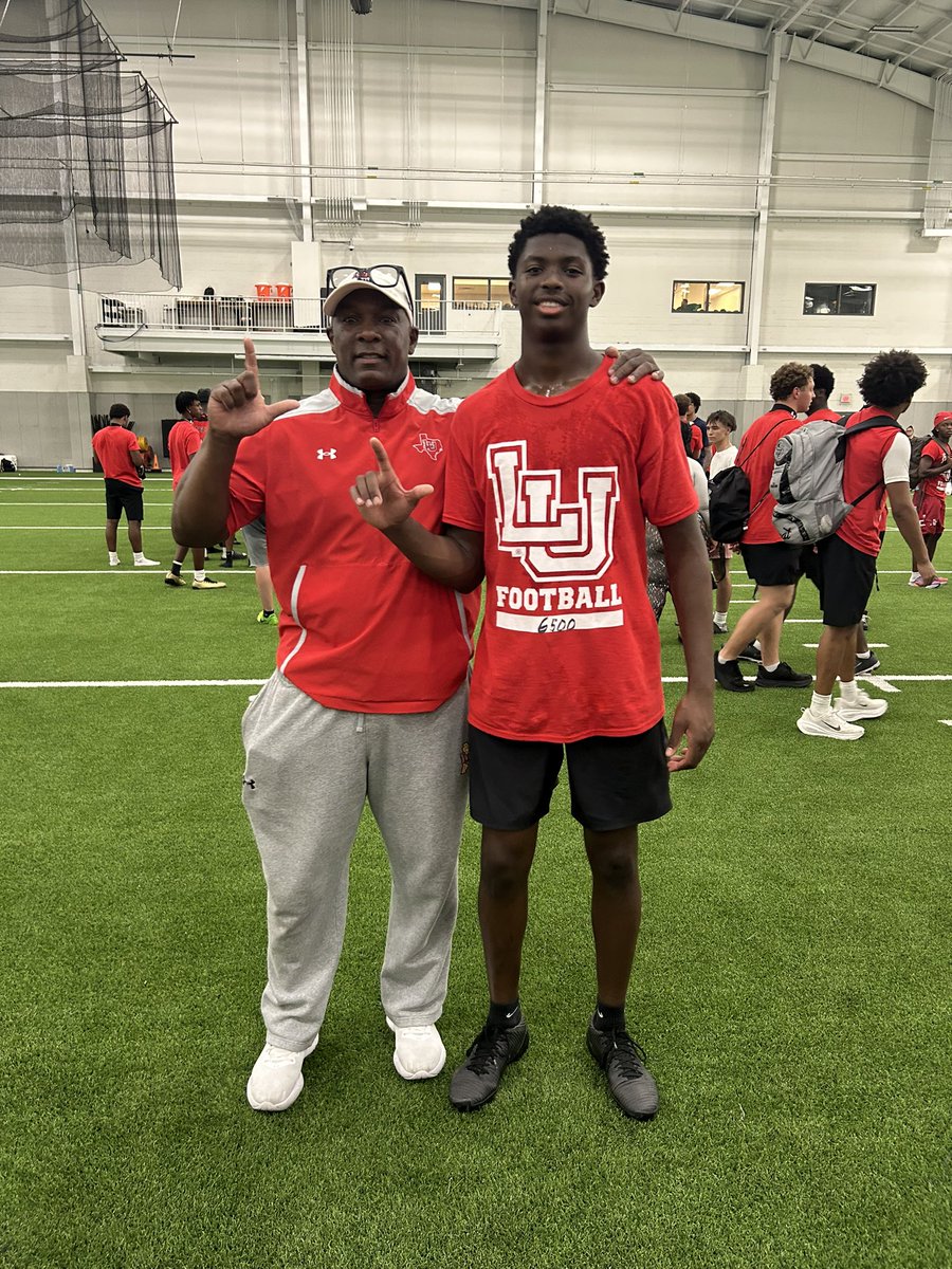Christian Fields tweet media