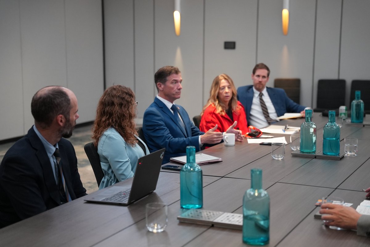 DanWilliamsAB's tweet photo. Today, I had a wonderfully productive meeting with the @FCM_online Executive. 

This week, we have the pleasure of hosting municipalities from across our country here in Edmonton to discuss the challenges facing us all and how we can work together to keep building our nation.

I'm looking forward to hearing new ideas, sharing best practices, and exploring how we can strengthen our communities, support local growth, and deliver results for Canadians from coast to coast. Together, municipalities are helping shape a stronger, more resilient future for our country.