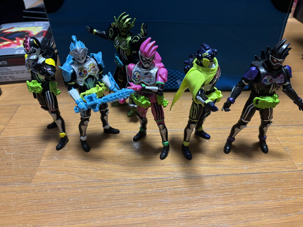 ライダーキックスフィギュアって 改めて見ると結構クオリティ高かった