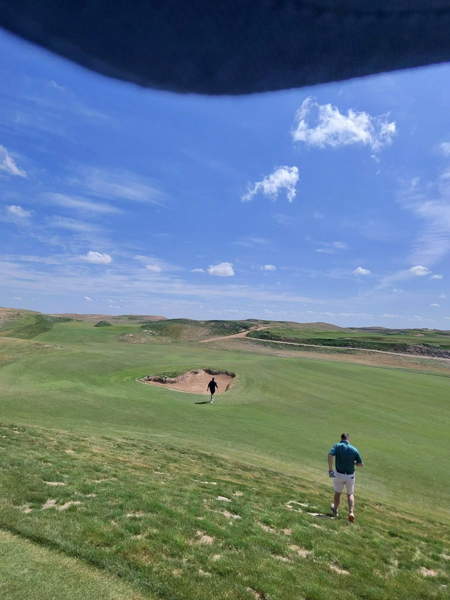mjnowac's tweet photo. Took my first few runs at Rodeo Dunes this week. It’ll be fun to see this place grow into itself. Think it’s set to age like a fine wine. Needs some aging. It’s like a 2021 barolo. Good now, better each year. https://t.co/5wtjzmYPtw