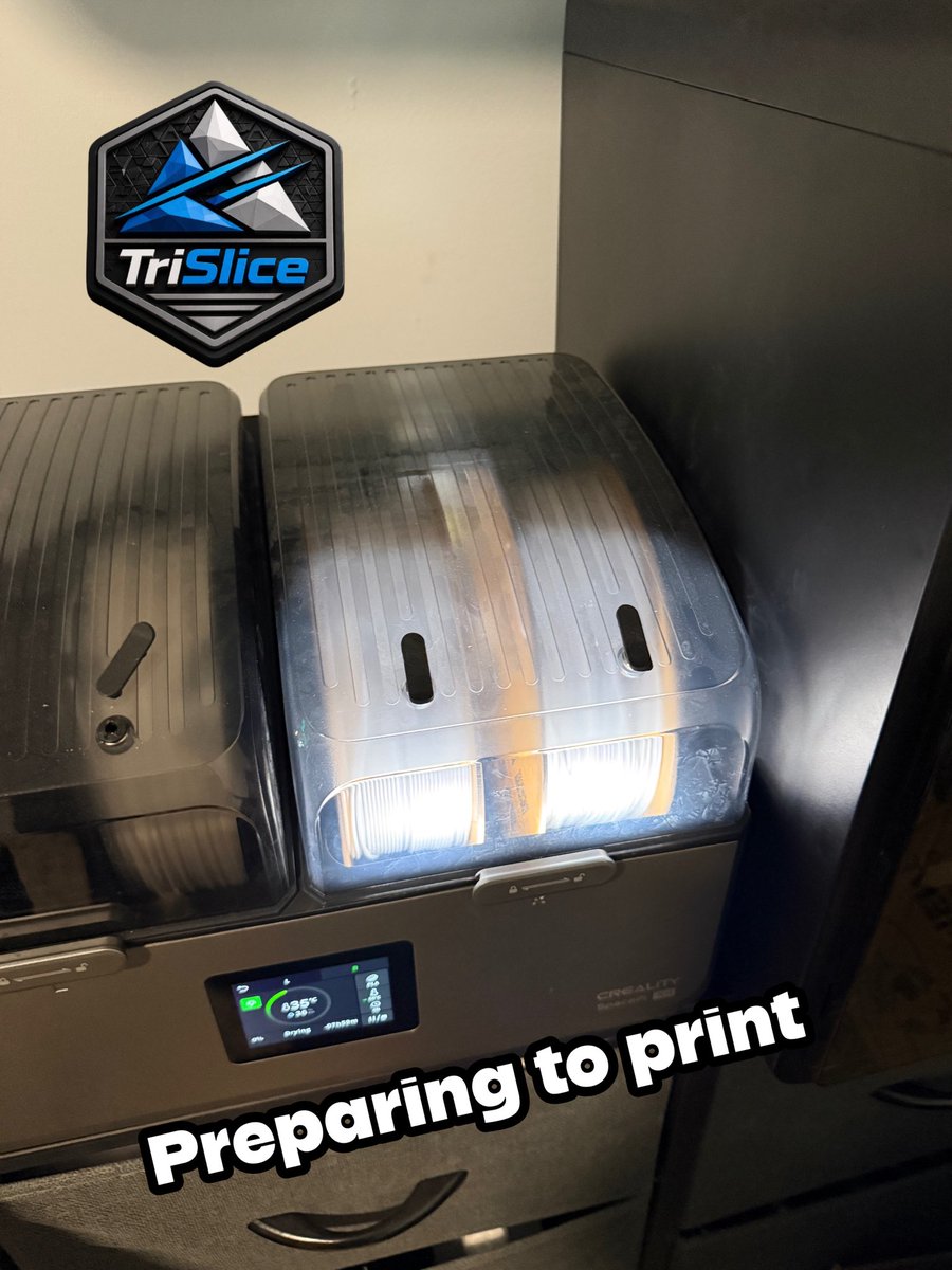 NickSteward's tweet photo. Getting ready for a weekend of #3Dprinting some custom lithophane lamps 

 #3dprintwithflashforge @Creality3dP @ff3dprinters https://t.co/CZxx3wyPnh