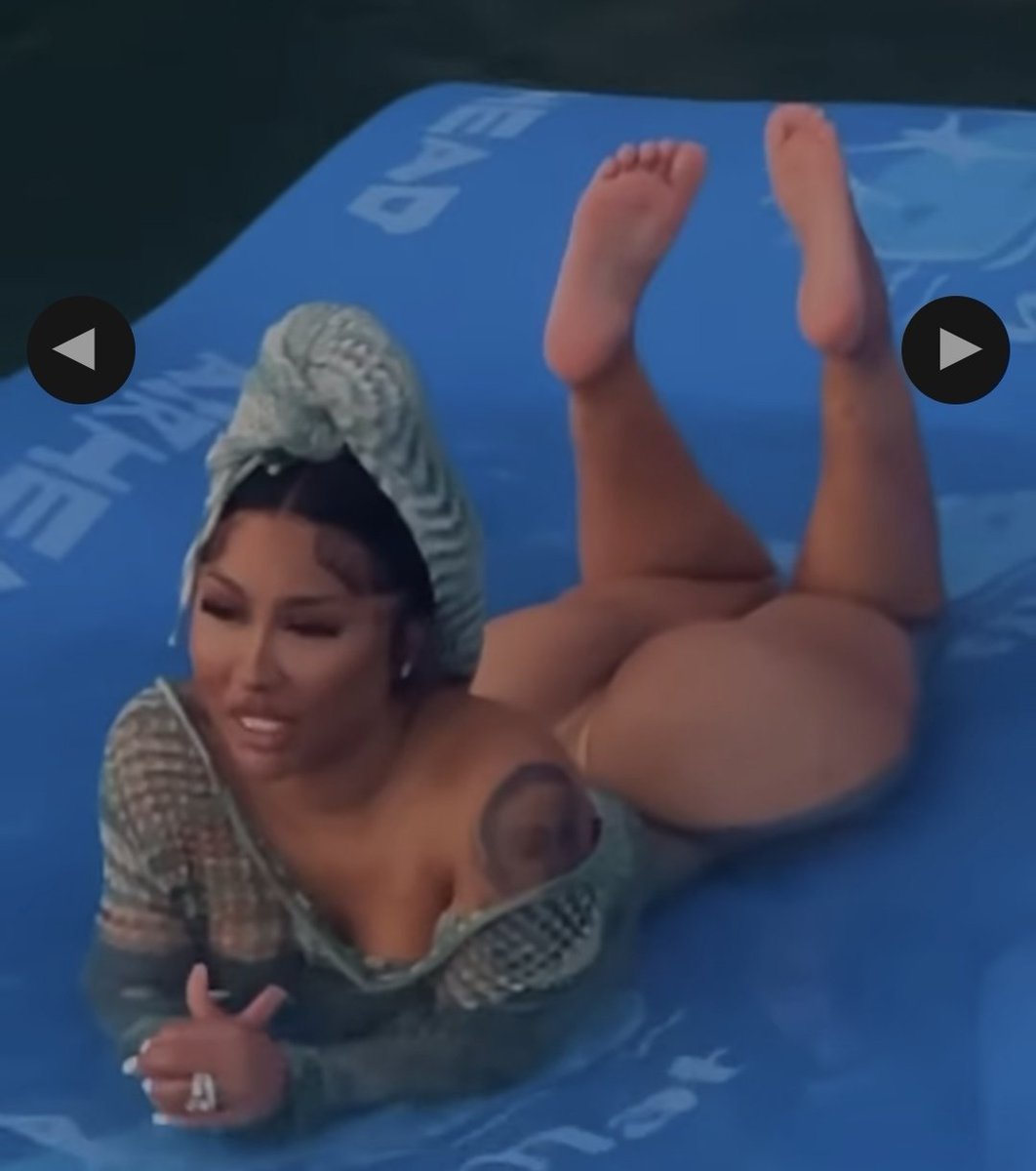 EyeSoles's tweet photo. Man I see u @AriTheDon with thoes #SexyAssFeet and thoes #SexyAssSoles of urs deserve #BigLoadsOnly https://t.co/iRPx6YDTS7