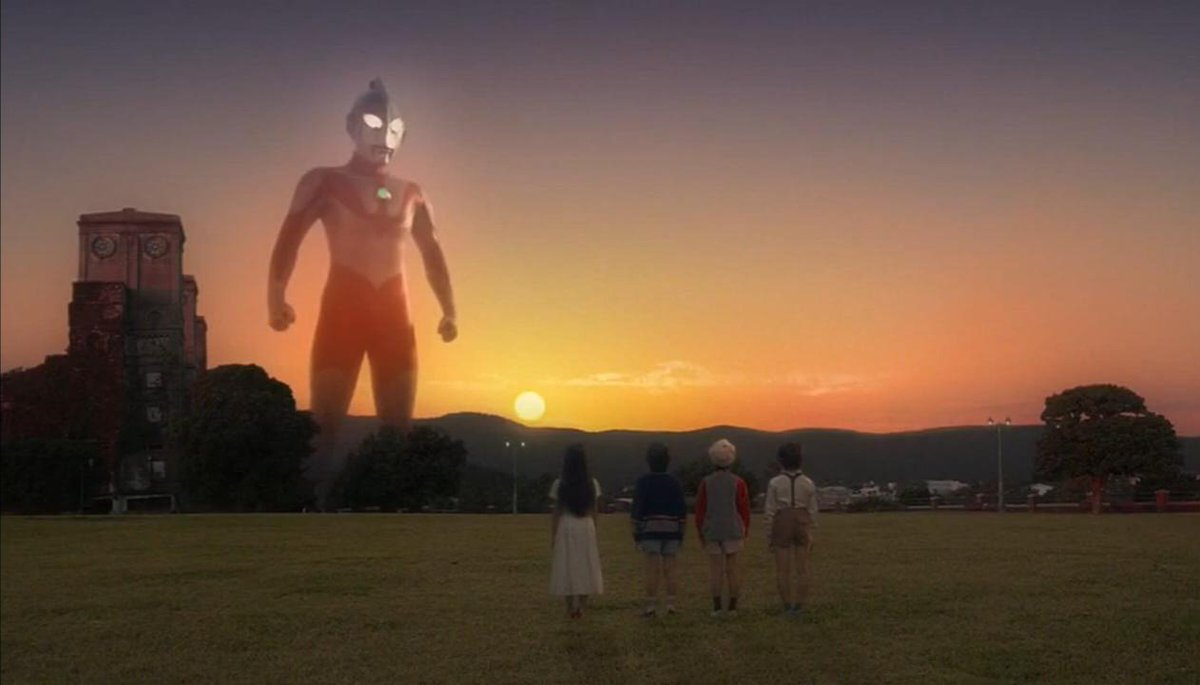 ultraorb93's tweet photo. É sempre impressionante ver o que a Tsupro conseguiu fazer em Superior 8 Ultra Brothers! Literalmente a maior reunião de elenco da história! Coisas que só vemos em Ultraman mesmo. Um lindo fechamento para os 40 anos da franquia (na época). Saudades de filmes como esse 💙 https://t.co/oPIbHaWkvA