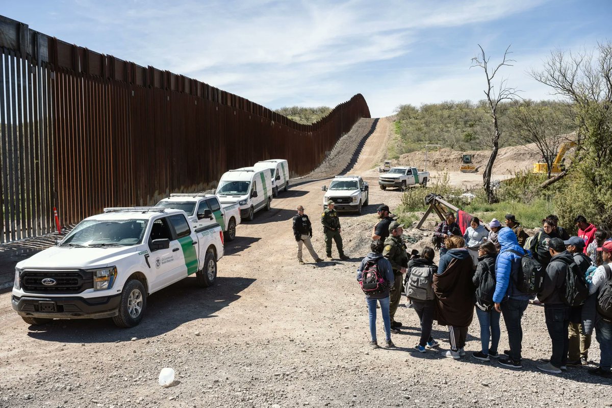 DanBig9953's tweet photo. Trump just removed 275K illegal immigrants from Social Security rolls. Everyone needs to applaud this!

Do you support this move?

 Yes
 No https://t.co/G5X2siyqvl