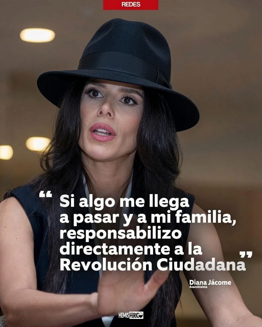 MugiNaty's tweet photo. TE PILLARON @dianajacome . en Carondelet y en la @AsambleaEcuador  los de @Adnecuadorok carecen de DECENCIA pero abundan en shows,  para repetir el discursillo  gastado de “luchar contra la corrupción” “el viejo país” “contra las mafias”. Alista tu PJ rosada si quieres y lárgate. https://t.co/0QSvILScM8