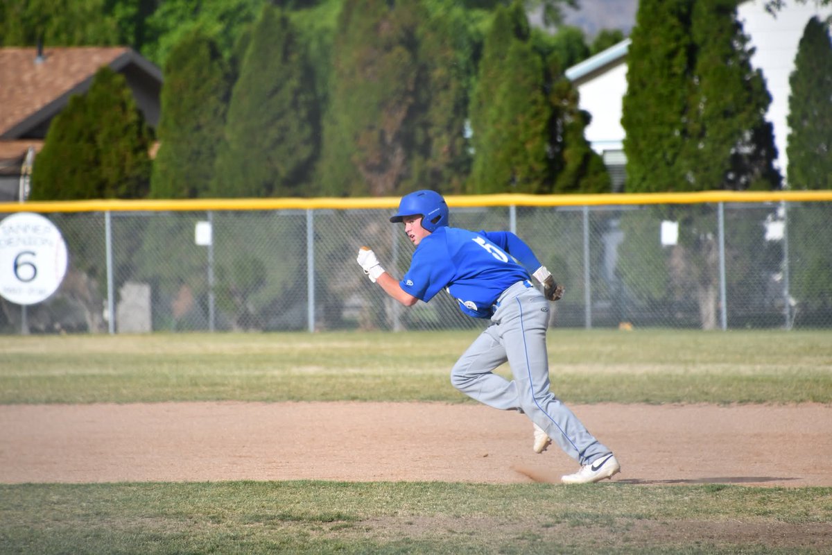 maximusgraff7's tweet photo. 05/09/26 JV Tournament Championship Game
2B
🚨Walk off WIN🚨
#classof2029 #baseballrecruiting #RHP #middleinfielder https://t.co/0961muPitH