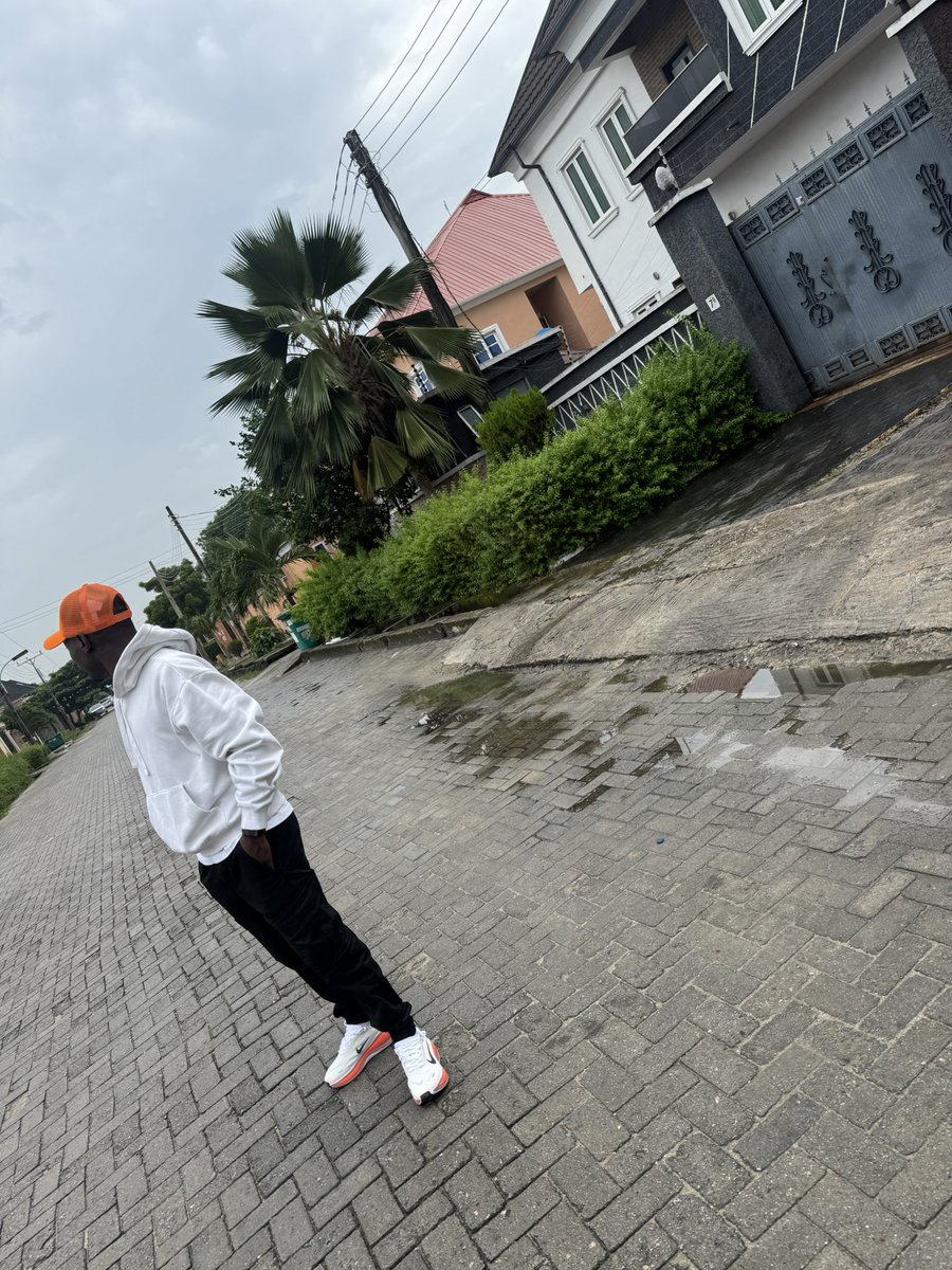 mikkymic_'s tweet photo. 🍊 https://t.co/cUurRSVKDI