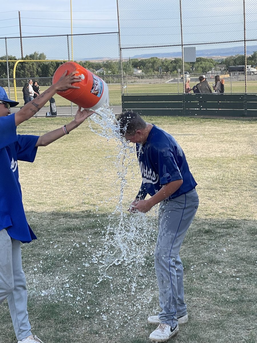 maximusgraff7's tweet photo. 05/09/26 JV Tournament Championship Game
2B
🚨Walk off WIN🚨
#classof2029 #baseballrecruiting #RHP #middleinfielder https://t.co/0961muPitH