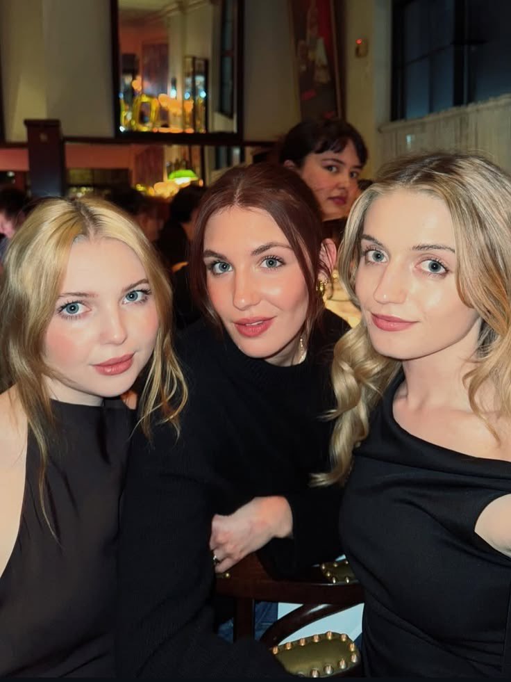 mistylot's tweet photo. even courtney was scared of those soulless blue eyes https://t.co/4tRQesLAp6