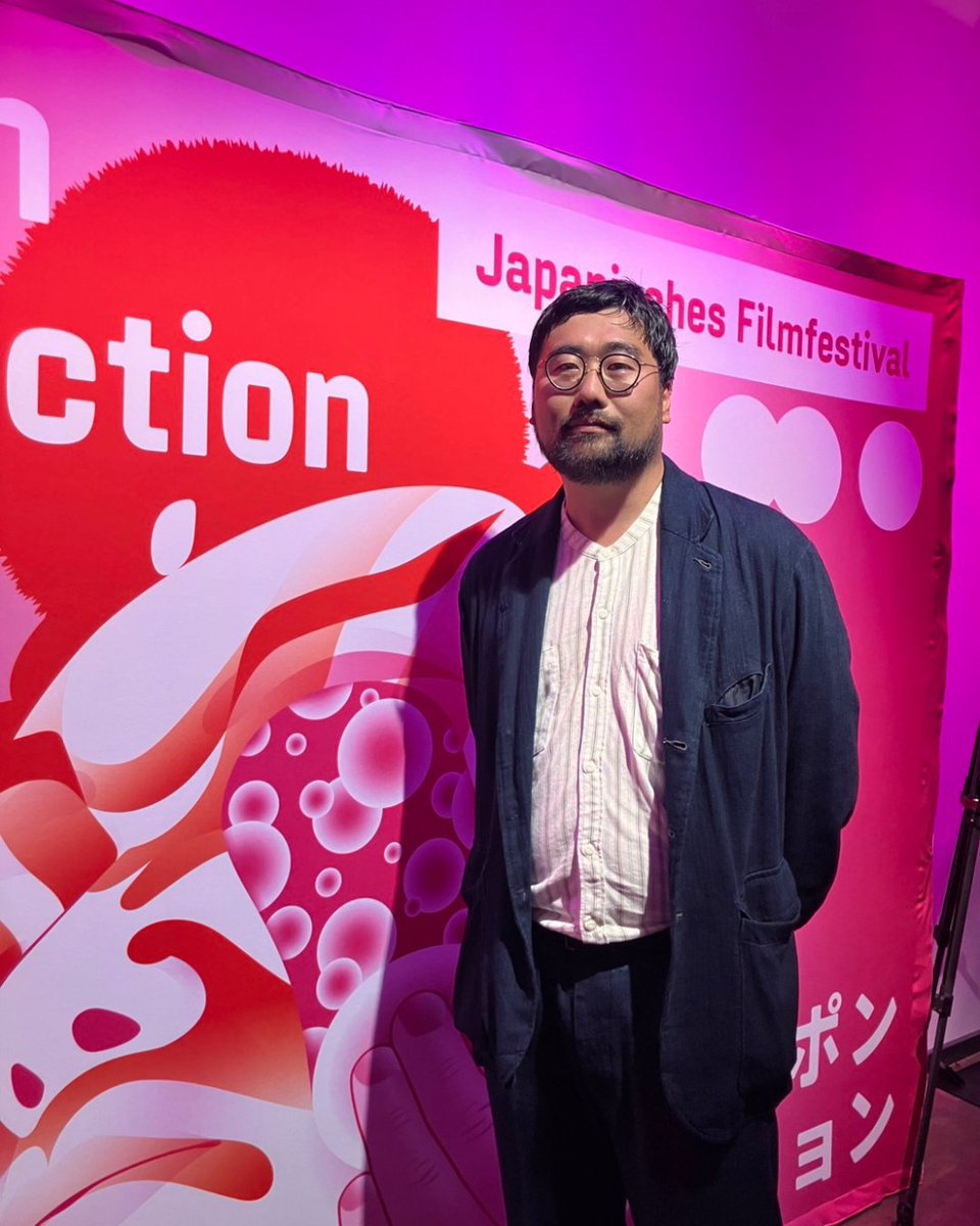 fujiko_movie's tweet photo. 🇩🇪『FUJIKO』ドイツでも反響👏

ドイツ最大級の日本映画祭「ニッポン・コネクション」にてオープニング作品に選出され上映！
320席のメイン会場は満席。さらに3回の上映すべてが完売となりました。

現地の観客からは、
💬「ここ最近観た映画の中でも最高の1本」
💬「現実とフィクション、ファンタジーの融合が素晴らしい」
💬「もし同じ時代に生きていたら、FUJIKOに会ってみたかった」
などの声も。

世界中に、富士子の物語が届いています。

#映画FUJIKO 絶賛公開中
@NipponFilmfest