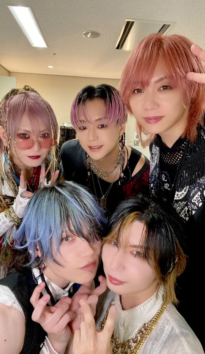 Rei_Daizy's tweet photo. DaizyStripper 19th Anniversary https://t.co/5jhSThs69C