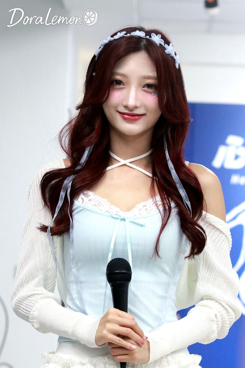 DoraLemon_76's tweet photo. 260605 Rona happy birthday 🎂🎂
未來再多多見面吧！
#아일리원 #로나 #Rona #LGTWINS https://t.co/h6INVq6uKy
