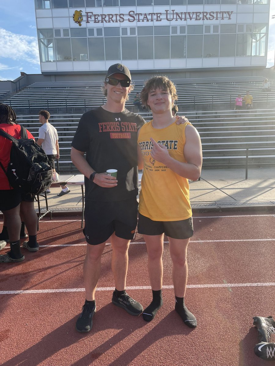 LemmerLevi48877's tweet photo. I had a great time @FerrisFootball and great conversation with @GrantCaserta about Ferris football!!!

⭐️4.62 pro agility
⭐️8’4 broad jump

@Coach_Ayotte @1CoachRell @UnitedFootball_ @MaxPreps https://t.co/nAzZwnaPGB