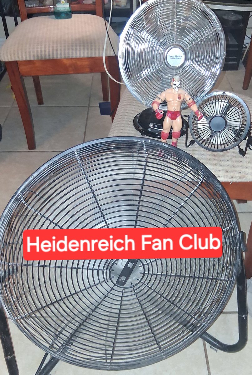 JonHeidenreich7's tweet photo. My air conditioner went out. https://t.co/oh6Q4L5ZmM