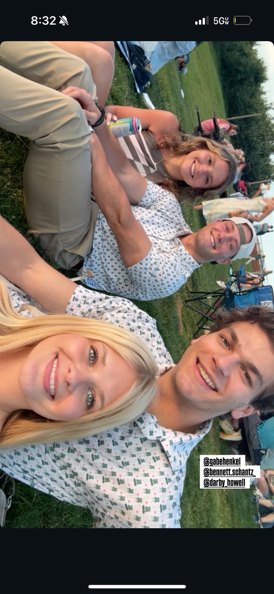 GarzaSACKs's tweet photo. Usually don’t hate but good lord matching polos on a double date, cmon man. https://t.co/dx7DEN52P6