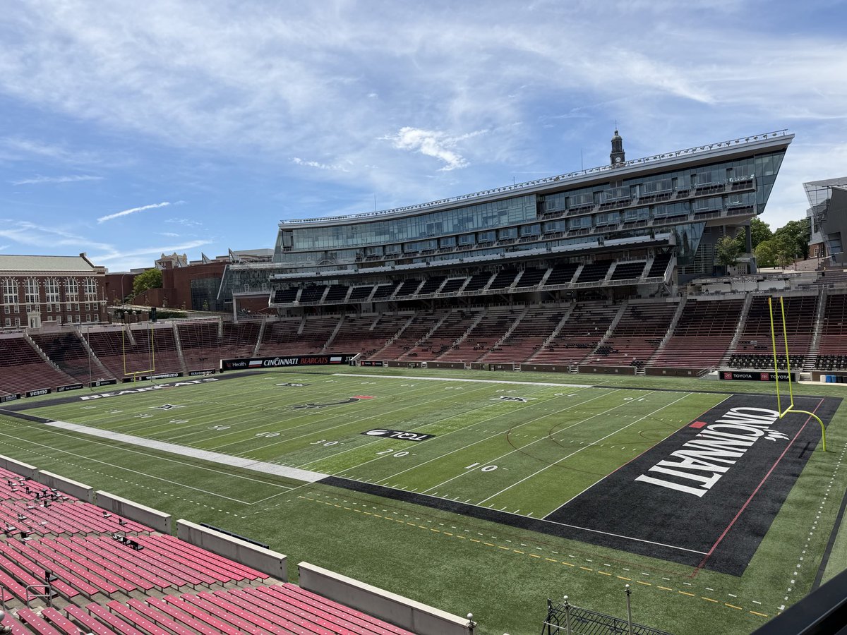 Koa_Stokes's tweet photo. Had a great time @GoBearcatsFB camp this week. Great campus and facilities also very good coaches. https://t.co/eVxErHgfF6