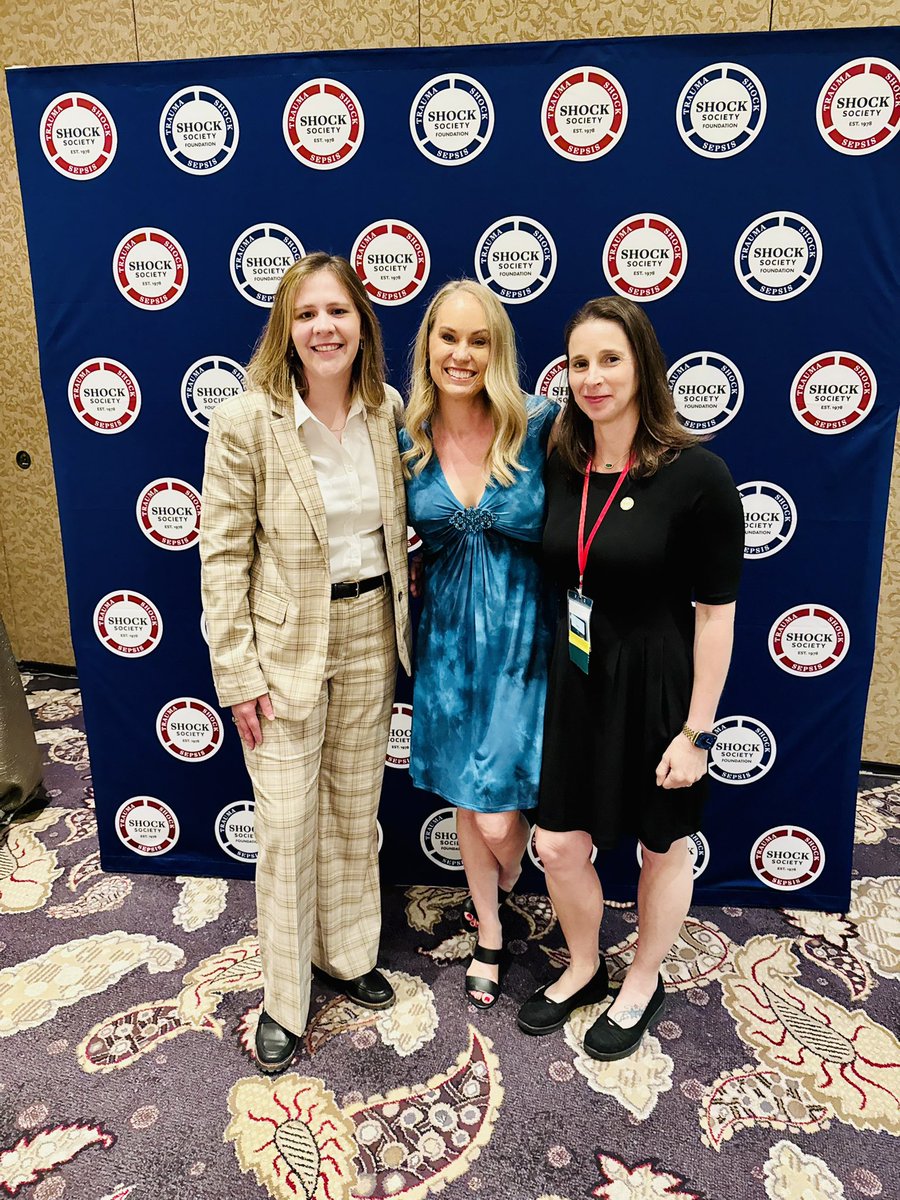 julia_bohannon's tweet photo. Fantastic @ShockSociety Conference in Las Vegas! The Bohannon Lab had several presentations. I am excited to begin my term as Pres-Elect and can’t wait for next year in DC! #shockcon @VUMC_Anes https://t.co/yzLcO9Me9m