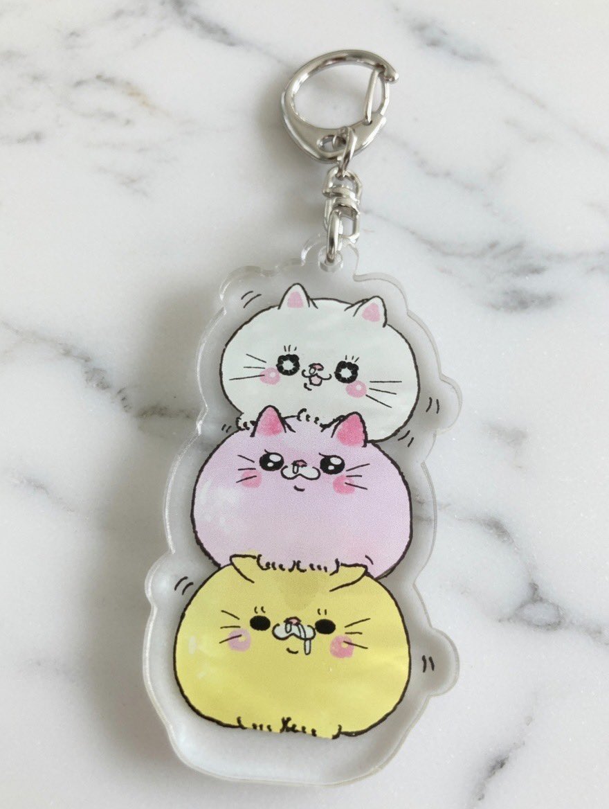 RubyGF_Doini's tweet photo. キハラニクさん
（@ColorKihara ）の
にゃーかいLINEスタンプ発売記念キャンペーンでアクキー＆QUOカードをいただきました😺🎁✨

かわいすぎて使うのがもったいない…🥹しばらくは飾って眺める事になりそうです🤭💕
LINEスタンプもお気に入りでよく使っています✨素敵なご縁をありがとうございます🙏 https://t.co/dfrRCpHVsF
