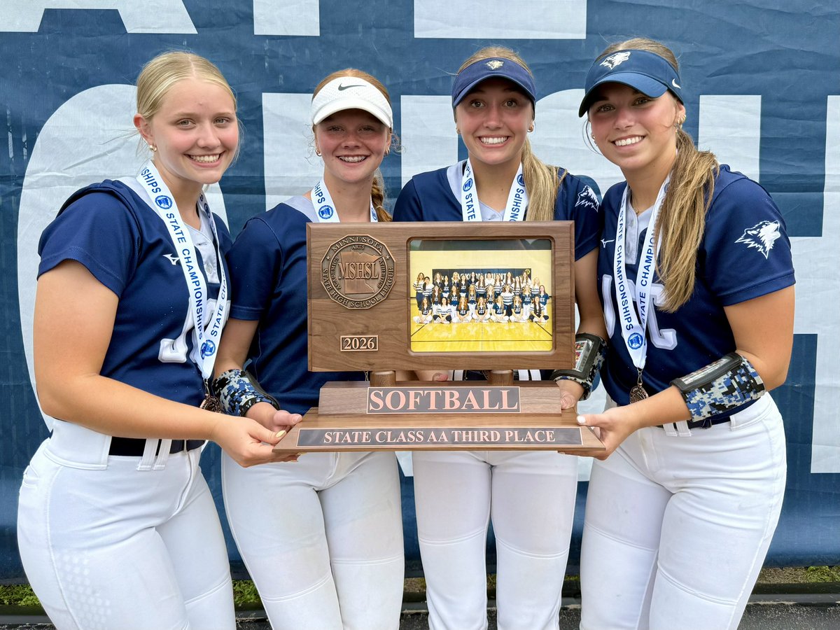 4theHUSKIES's tweet photo. A GREAT day, a GREAT season for JCC Softball!!!! https://t.co/oT5AfPq48m