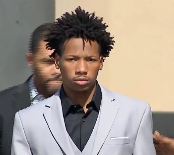 0808ent2's tweet photo. All-White Jury Has Been Selected in Austin Metcalf M*rder Case Involving Karmelo Anthony. He Faces Life in Prison if Convicted 👀⛓️ https://t.co/aBsBtyO1Dq
