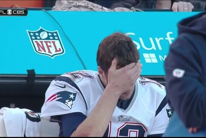 Tex55747690's tweet photo. @McCannSportsLaw "The NFL sees personal devices as off-limits and Flores’ demand as unnecessary overreach."

Tom Brady be like: https://t.co/gRj7K0rW2b