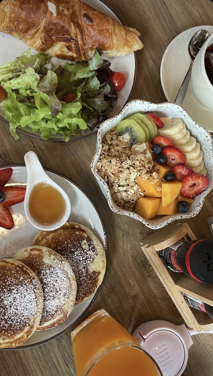 kaiazera's tweet photo. Good morning, everybody! 🌅 Load up on breakfast . . it’s the fuel, energy and ammunition you need to win the day. 🍽️🥞

♡ @fuzzwuzzle @brumble_desk @marseire @esmouchi @aoraizen @mikowica @aredsema https://t.co/O82s0BfCSM