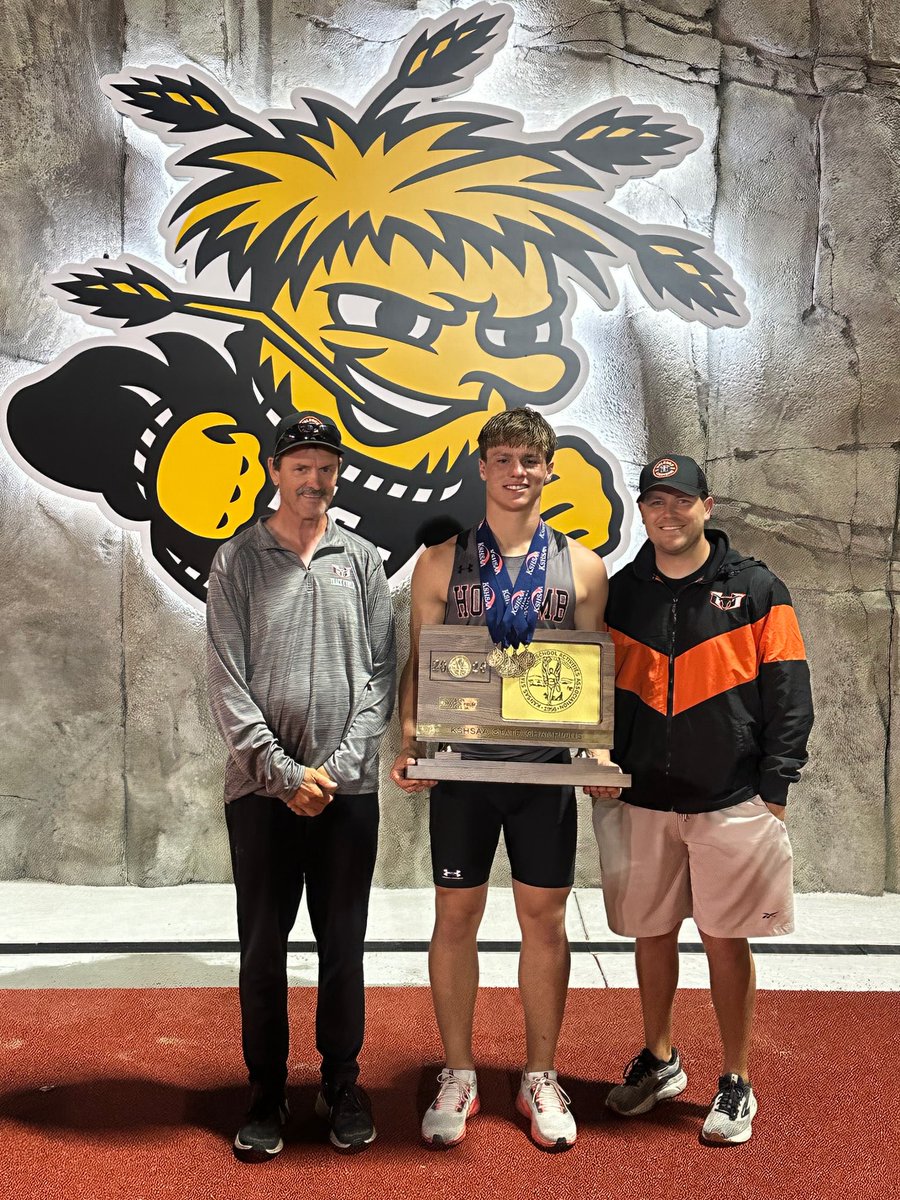 CooperC_VII's tweet photo. Grateful to be a part of another team state title!

110m Hurdles: 🥇 1st Place &amp; State Record — 14.05
4x100 Relay: 🥇 1st Place
300m Hurdles: 🥈 2nd Place
Javelin: 4th Place — 188’4” https://t.co/qb6iCaZMb1