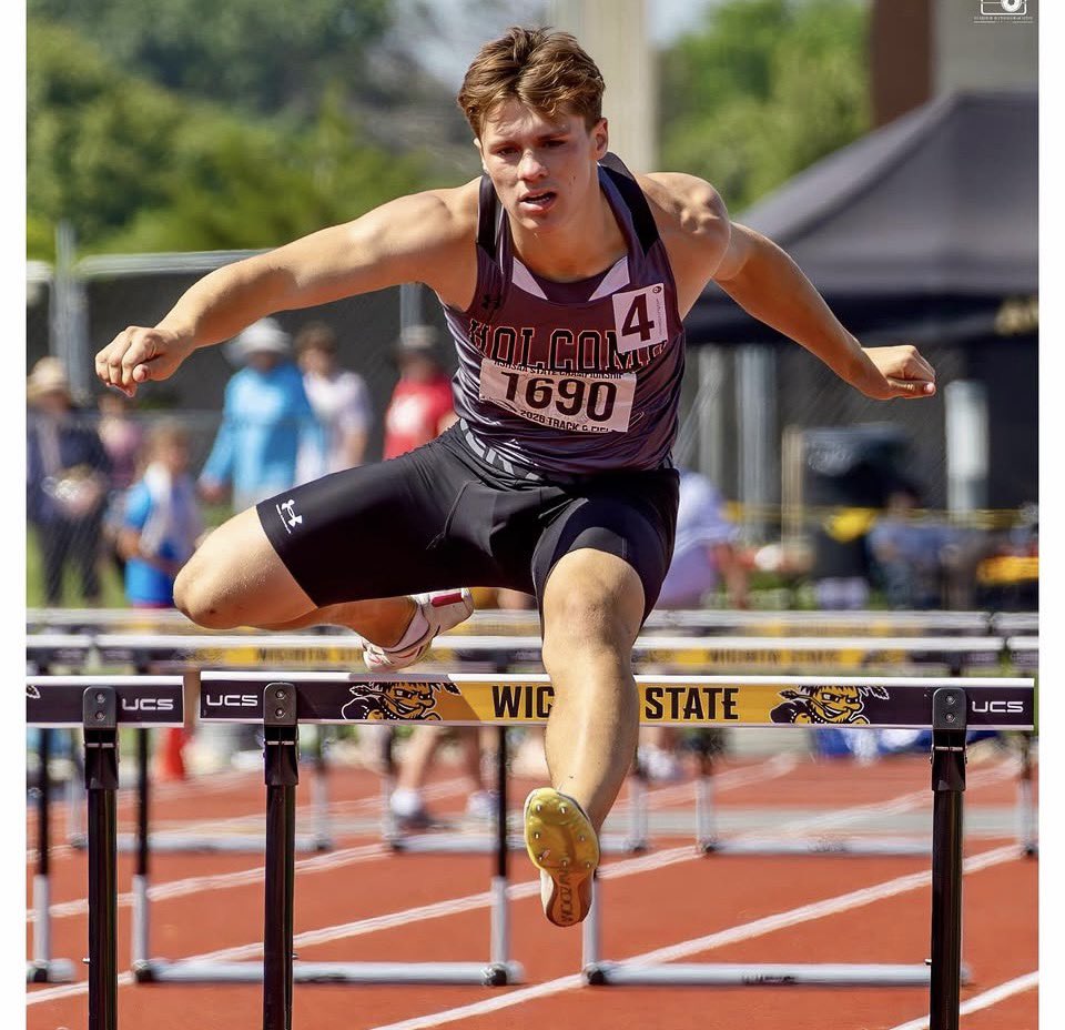 CooperC_VII's tweet photo. Grateful to be a part of another team state title!

110m Hurdles: 🥇 1st Place &amp; State Record — 14.05
4x100 Relay: 🥇 1st Place
300m Hurdles: 🥈 2nd Place
Javelin: 4th Place — 188’4” https://t.co/qb6iCaZMb1