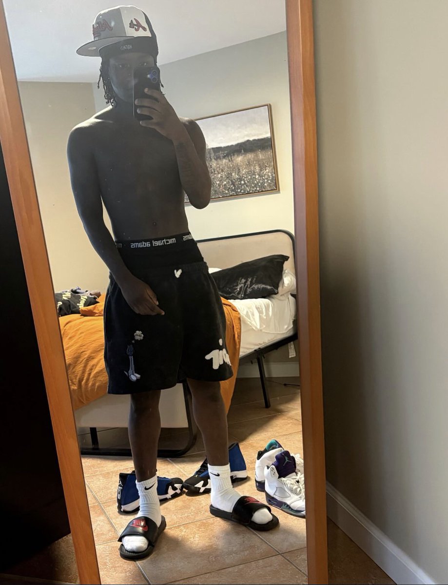 Blackedy12's tweet photo. lmao https://t.co/lCLbd7xWDv