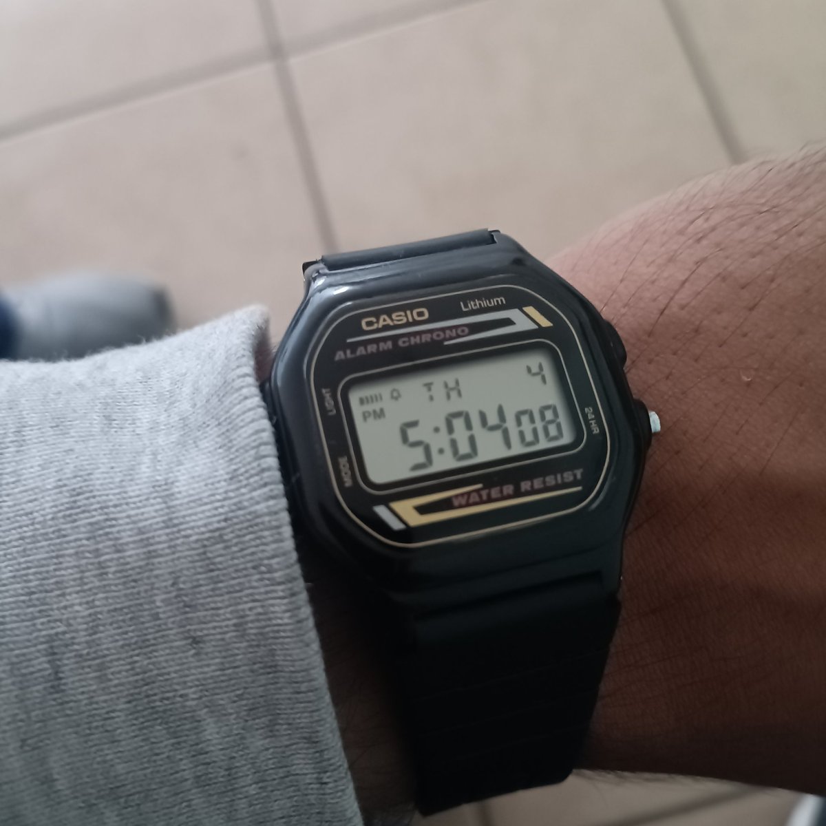 arrow_si's tweet photo. #casio classics are just #cool #ccc https://t.co/9FUhzLjUEq